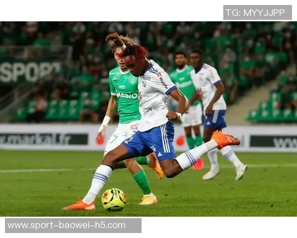 拉斯帕多里谈意大利逆境反弹孔蒂西蒙尼的严格训练助力目标实现 拉斯帕多里谈意大利逆境反弹孔蒂西蒙尼的严格训练助力目标实现